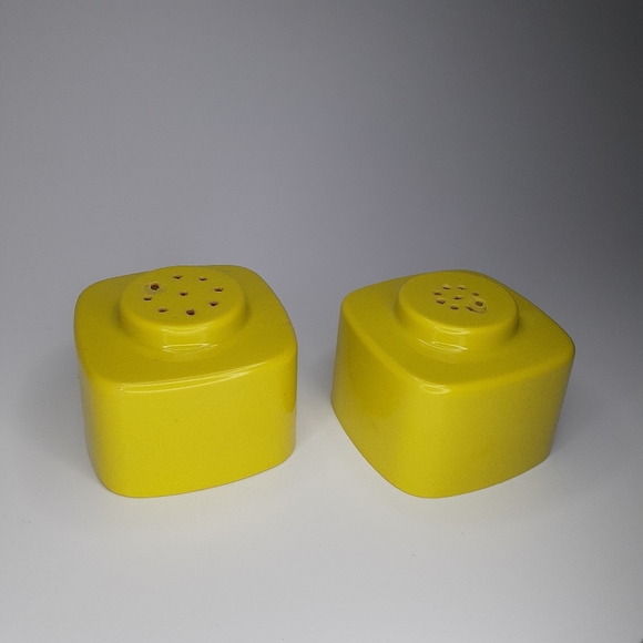 Brookpark Midcentury Salt and Pepper Shakers retro - Picture 3 of 9